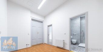 K pronájmu nabízíme klimatizované, nezařízené kancelářské pr