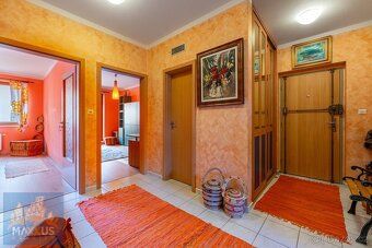 Nabízíme na prodej atraktivní rohový byt 3+kk (90 m2) se dvě