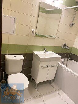 Nabízíme k dlouhodobému pronájmu světlý byt 2+kk o celkové o