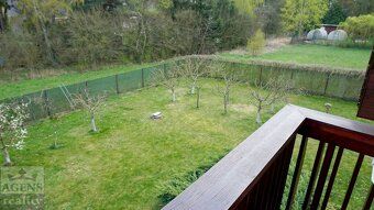 Nabízíme na prodej rodinný dům v Kozojedech, v němž se snoub