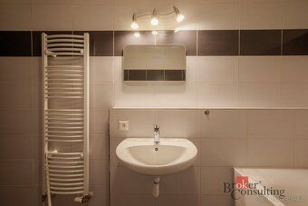Prodej bytu 2+1, 65m2 , terasa, sklep, garážové stání, Plzeň