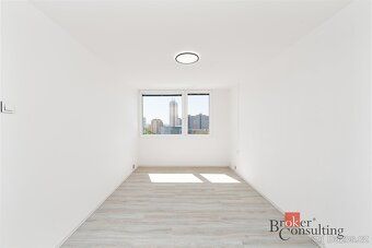Prodej světlého bytu 2+kk po rekonstrukci, 43 m² – Praha 8, 