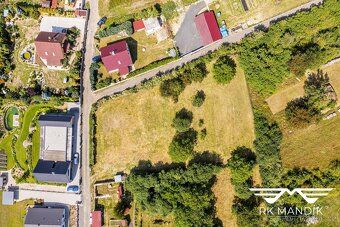 Ev.č. 686-3 Stavební pozemek v Ctiněvsi – 30 minut od Prahy
