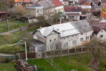 Nabízíme k prodeji rodinný dům 4+kk v centru obce Tršice vzd