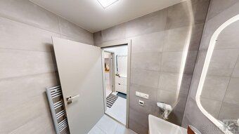 Prodej moderního apartmánu 1+kk s balkónem 30,7 m2 v Janově 
