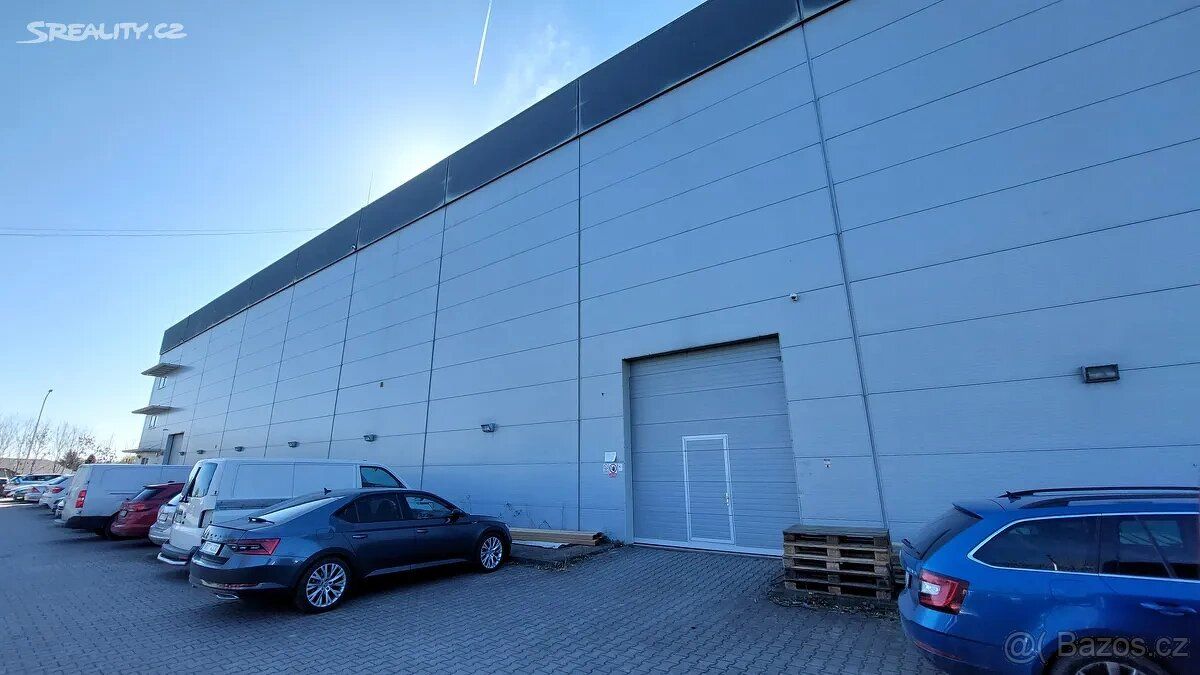 K pronajmu primo od majitele skladova hala 1137m2 + 500m2 ka