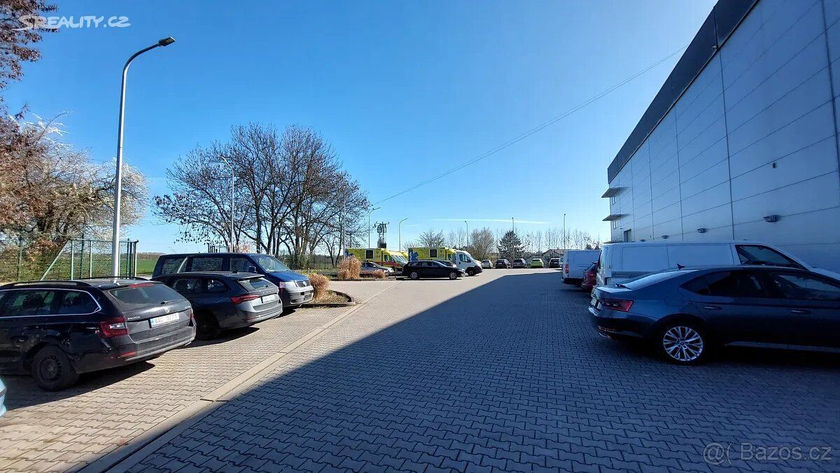 K pronajmu primo od majitele skladova hala 1137m2 + 500m2 ka