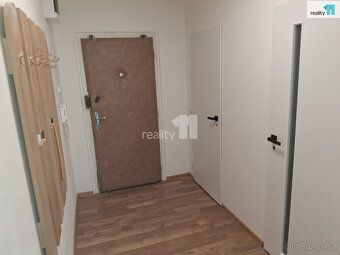+popl. 3064, +zálohy na El. samostatně cca 1300,- měs., Nabí