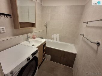 +popl. 3064, +zálohy na El. samostatně cca 1300,- měs., Nabí