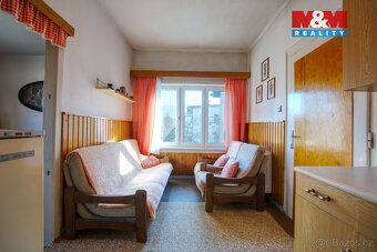 Nabízíme k prodeji prostorný rodinný dům o dispozici 5+2 a u