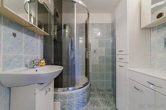 Nabízím,
byt s dispozicí 3+1 s možností IHNED k nastěhování,