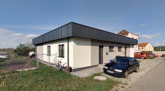Nabízíme k pronájmu atraktivní byt se zahradou a 2 parkovací