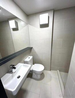 PRONAJEM BYTU 1+KK, PRAHA 9 - VYSOČANY
Nabízíme k pronájmu k