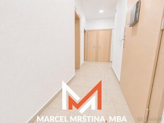 Nabízím k pronájmu prostorný byt 2+1 o výměře cca 74 m2, kte