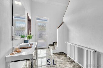 Ev.č. 01395 Nabízíme k prodeji samostatný, téměř nový rodinn