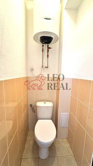 Nabízím k pronájmu byt 3+1 ve 2NP bytového domu s vlastním p