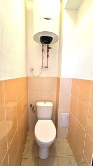 Nabízím k pronájmu byt 3+1 ve 2NP bytového domu s vlastním p