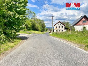 Nabízíme pozemek o výměře 223 m² v obci Huntířov u Děčína. D