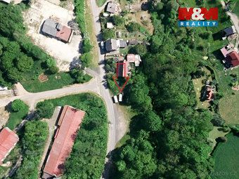 Nabízíme pozemek o výměře 223 m² v obci Huntířov u Děčína. D