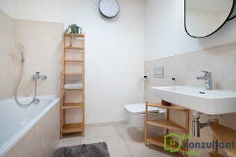 Ev.č. 00983 Přemýšlíte o výměně bytu v Praze za dům za stejn
