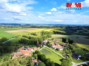 K pronájmu samostatně stojící rodinný dům 3+kk v obci Chýsto