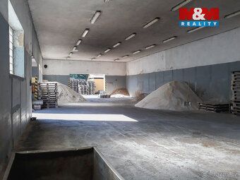 Na okraji města Terezín nabízíme k prodeji plně funkční výro