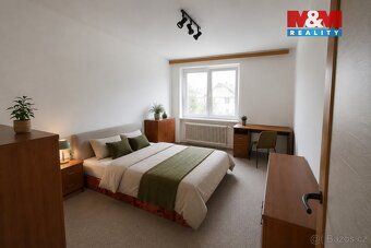 Nabízíme k prodeji prostorný rodinný dům o dispozici 4+1 v a