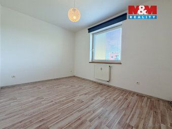 Nabízíme k pronájmu udržovaný byt 3+kk o velikosti 66 m² s b