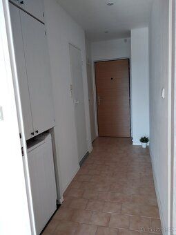 Jako přímí majitelé nabízíme k prodeji byt 1+kk s lodžií a s