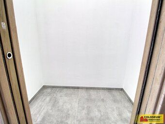 Ev.č. 5272Z047-27 V zastoupení majitele nabízíme pronájem by