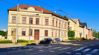 Nabízím k pronájmu dvě kanceláře v administrativní budově v 