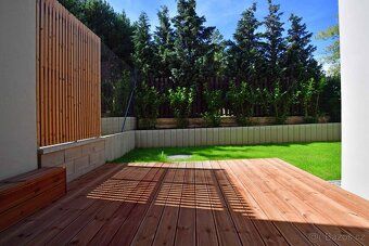 Novostavba ŘRD 7+kk + terasa + balkon + garáž a parkovací st