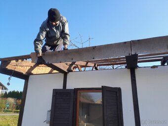 Prodám montovanou zahradní chatu. Chata má rozměry 3x4m a ma