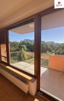 Světlý byt 2+kk s balkonem a parkovacím stáním v klidné část