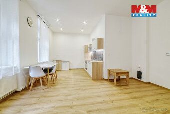 Pronájem prostorného bytu 3+kk, 73 m2, v přízemí bytového do