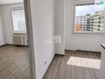 +popl. 4730, Nájemné: 12.300 Kč, poplatky spojené s užíváním