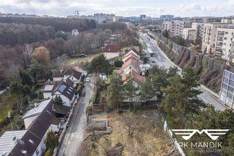 Ev.č. 742-1 Stavební pozemek s projektem a stavebním povolen