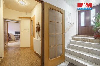 Rodinný dům po rekonstrukci se zahradou a terasou s výhledem