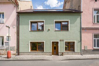 Ev.č. 00024 V exkluzivním zastoupení nabízím k prodeji rodin