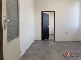Pronájem, komerční/kanceláře, 30 m2, Červenohrádecká 186/50,