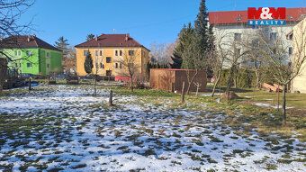 Nabízíme k prodeji pozemek o výměře 812 m² ve Velké nad Veli