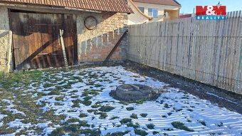 Nabízíme k prodeji pozemek o výměře 812 m² ve Velké nad Veli