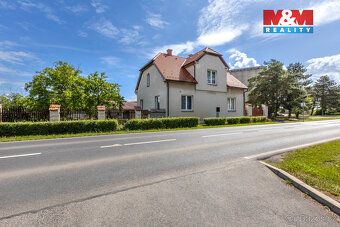 Nabízíme k prodeji samostatně stojící rodinný dům v klidné č