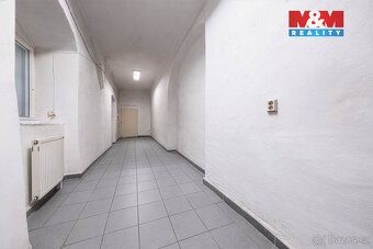 Jedinečnou investiční příležitost v centru Úval u Prahy, tvo