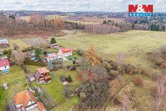 Nabízíme k prodeji pozemek o rozloze 1300 m² nacházející se 