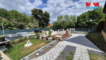 Nabízíme k prodeji moderní rodinný dům v klidné části obce V