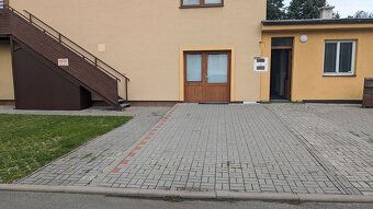 Nabízím k pronájmu kompletně vybavenou bytovou jednotku 2+KK