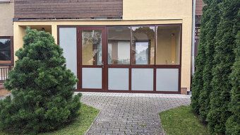Nabízím k pronájmu kompletně vybavenou bytovou jednotku 2+KK