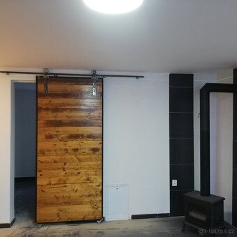 Pronajem bytu 1+1 Nížebohy 42m2 (Obyvak 25m2 + koupelna 3,75