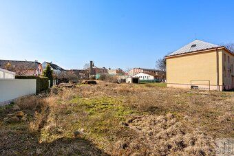 Prodej uceleného rozvojového území 2 365 m2 v centru Heřmano